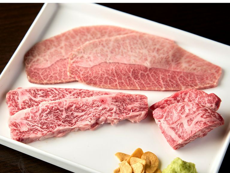 厳選された和酒・洋酒と共に楽しむ、こだわりのお肉