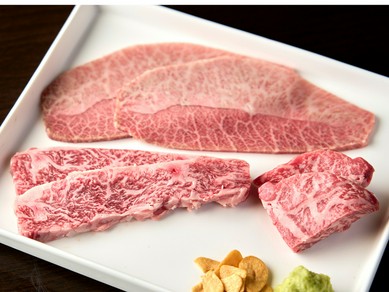 厳選された和酒・洋酒と共に楽しむ、こだわりのお肉