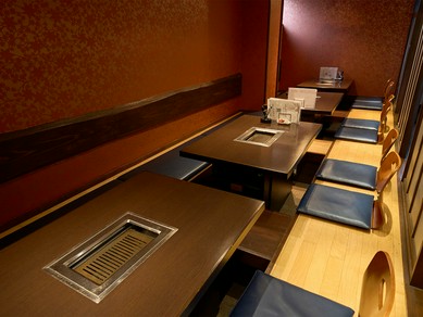 家族連れも気兼ねなく利用できる座敷