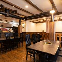 落ち着きと高級感を漂わせる。洗練された新感覚の焼肉店