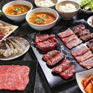 【焼肉　牡丹園】では、歓送迎会や忘新年会など、各種宴会にオススメのコースが用意されています。おいしい焼肉の極上の味わいで過ごす、至福の時間。各コースには飲み放題も付いています。