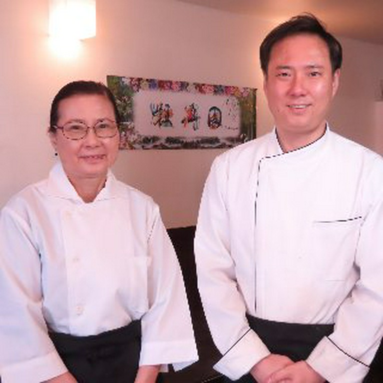 丁寧な調理や笑顔の溢れる清々しい接客で、居心地のよい店づくり