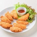 チーズ入り海老すり身の揚げ物。