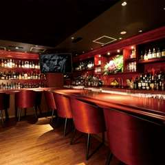 お一人様も安心して足を運べるカウンター席