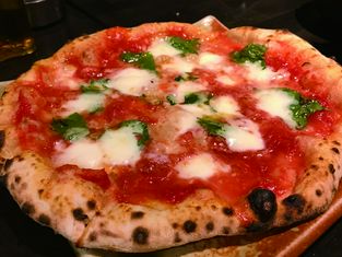 야키토리와 피자의 가게 장작 가마