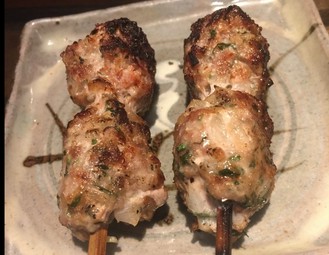 紀州備長炭で焼き上げる、店主自慢の『焼鳥』