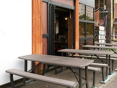 テラス席がある