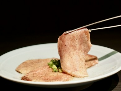 舌先から感じる柔らかな歯ごたえと、深い旨みが心地良い『タンブリアン』