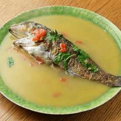 函館から届く季節の恵み。新鮮な旬魚を使用した『本日仕入魚のアクアパッツア』