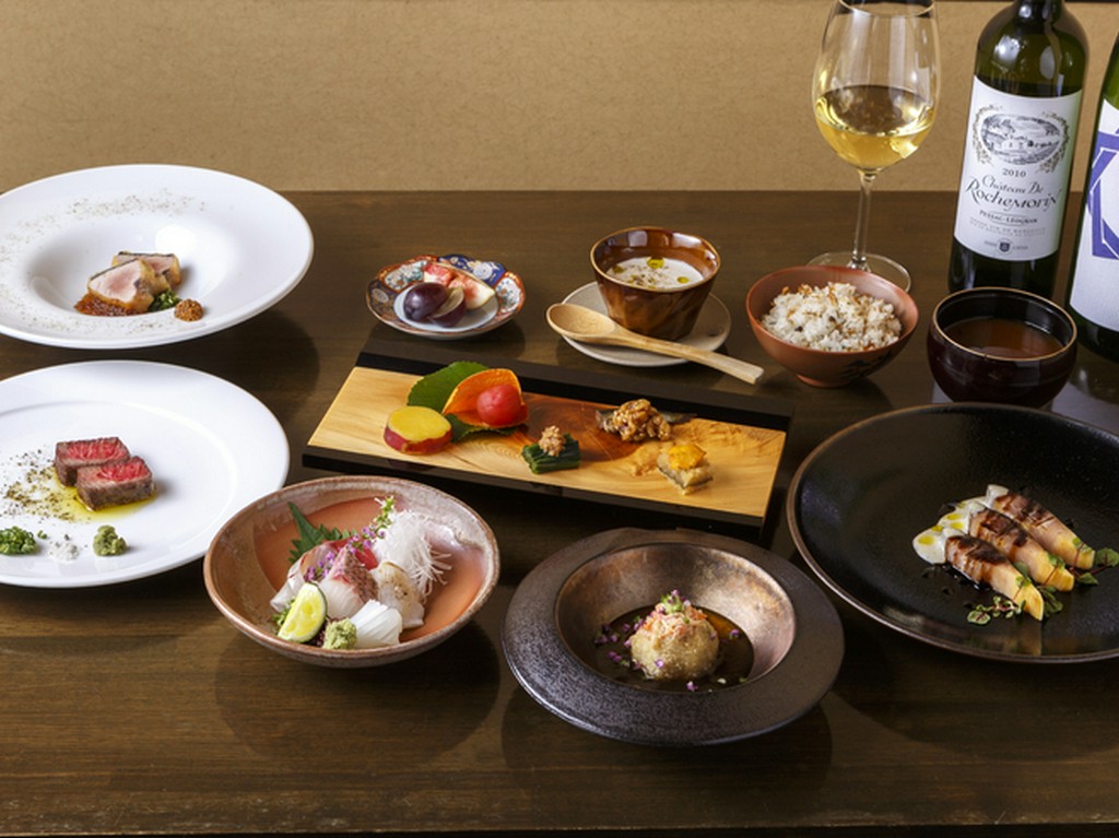 季節の美味を味わえる『ふじ乃の四季折々の季節料理8,800円コース』