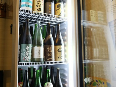 全国各地より集う46種の日本酒。通にはたまらないラインナップ