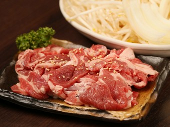 北海道名物。上肩ラムをとことん味わう『ジンギスカン』