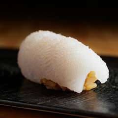 ひとり寿司を自然体で愉しめる！大阪の旅グルメにもオススメ