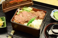 本日の小鉢・味噌椀・香の物 付
