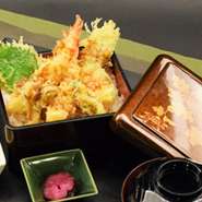 本日の小鉢・味噌椀・香の物 付
