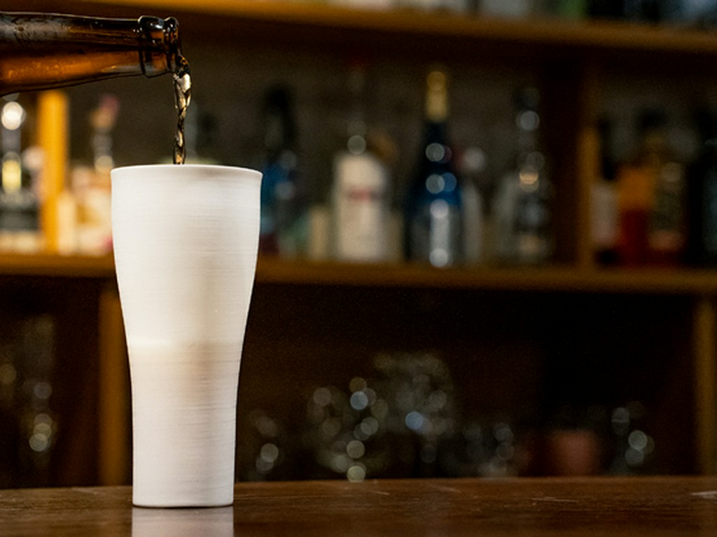 洗練されたくつろぎの空間で味わう、秀逸なセレクトのお酒