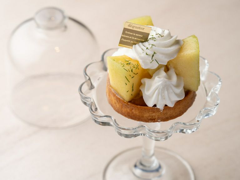 女子会にもぴったり！甘く華やかな夜の集まり