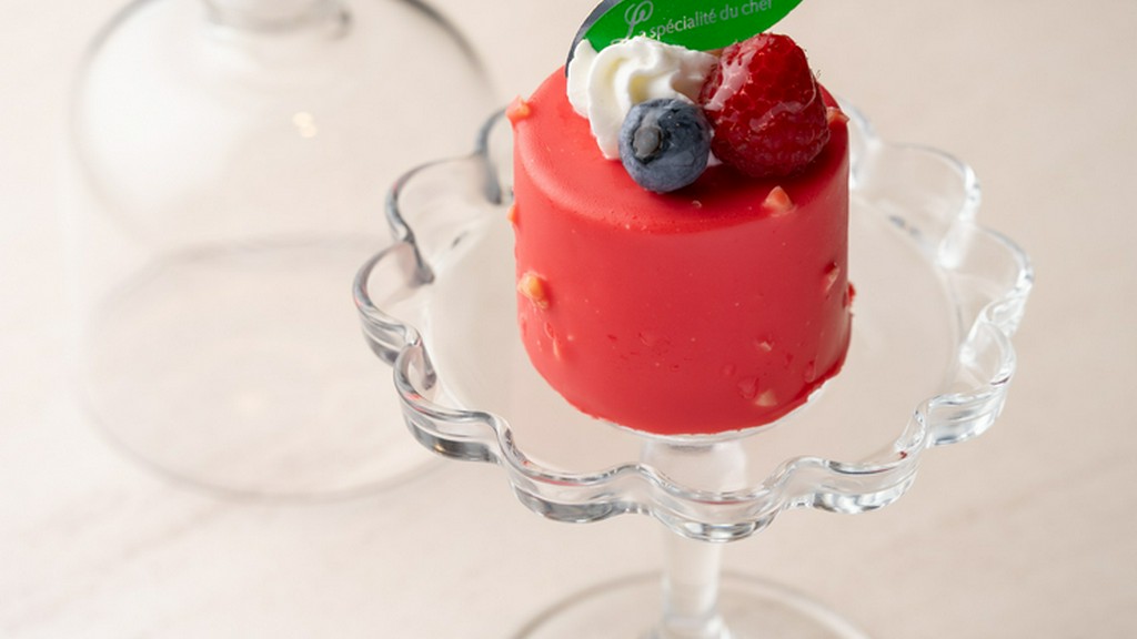 甘酸っぱく華やぐ香り『フランボワーズとホワイトチョコのムース』