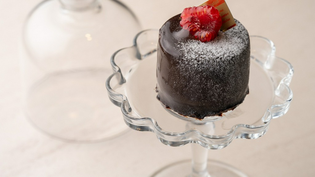 香ばしさ広がる『ピスタチオとチョコレートのムース』