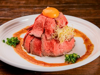 甲州ワインビーフのローストビーフ丼