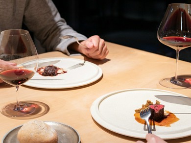 北海道産のナチュラルワインを片手に心豊かなひと時を