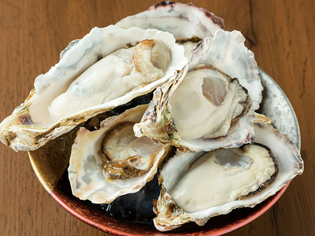 選び抜かれた良質な海と山の幸が一堂に会します。