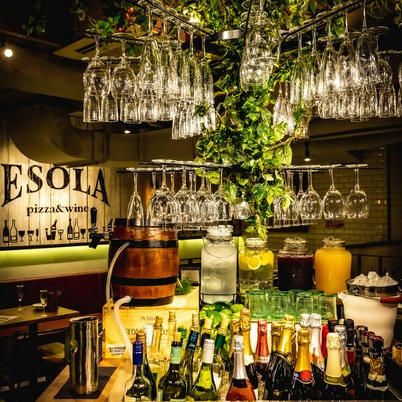 ★月曜〜木曜限定！時間無制限飲み放題★ESOLAでは世界各国のワインをビュッフェスタイルでご提供｡