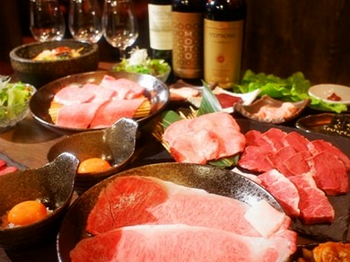 名物“幸せのサーロイン”も味わえる『厳選和牛焼肉黒コース』