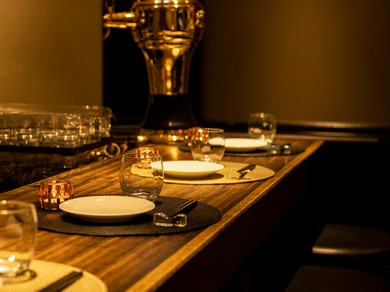 臨場感が味わえるカウンター席