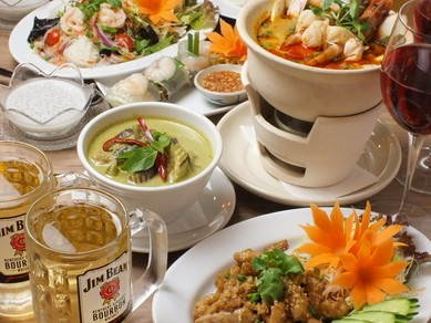 本場のレストランで修業したシェフがつくる、本格的な『タイ料理＆インド料理』