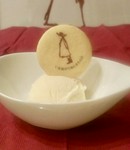 ピクニックでアイスクリームが出ると聞いてアンは大興奮です！アンは果たしてピクニックに行くことが出来るのでしょうか?
＜アイスクリーム、ビスケット＞
