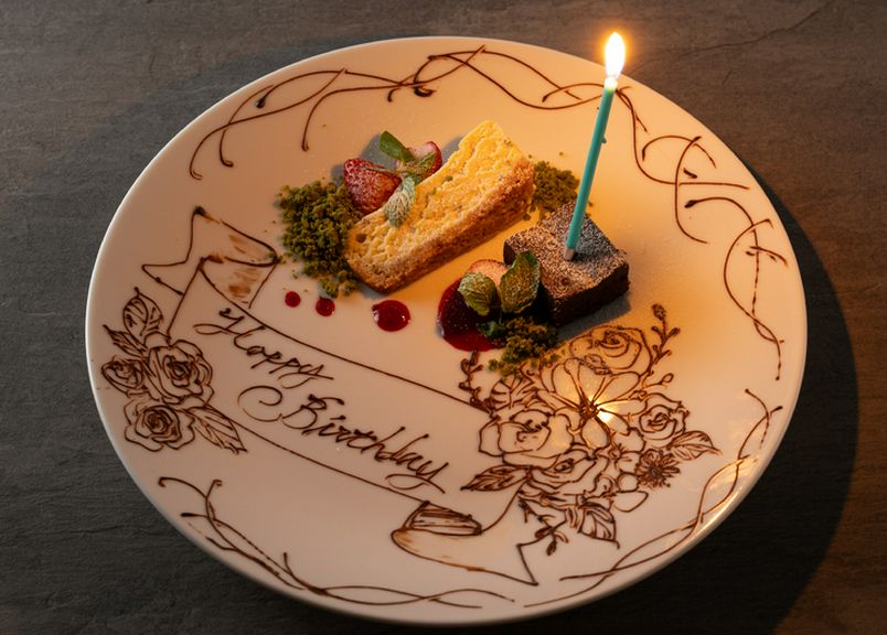 食事を締めくくるのは、シェフこだわりの『デザート』