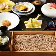 江戸切蕎麦をメインに、旬の味覚を月替わりでお愉しみ頂けるコースです。