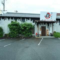 各種宴会にもオススメ。炭火焼肉と海の幸を味わえるコース有