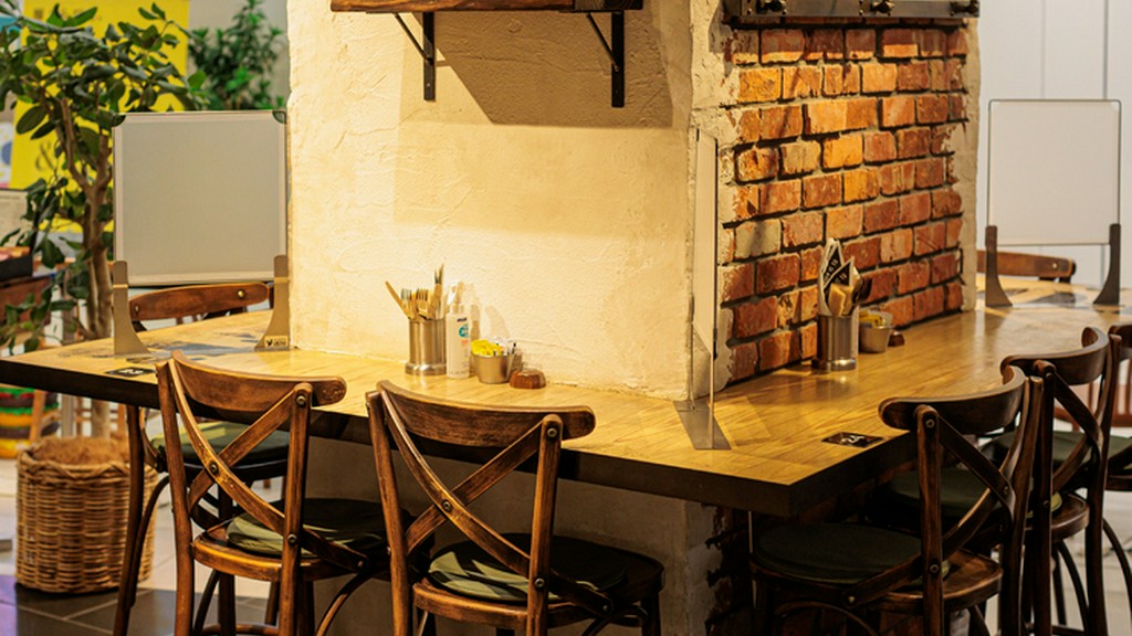 食事やカフェタイムを自分のペースで楽しめる場所