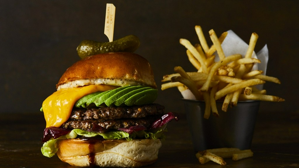 シェフのこだわりが凝縮された『J.S. プレミアムバーガー』