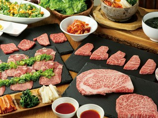 お得にA5ランク黒毛和牛を堪能できる豪華ステーキコース