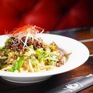 自然な旨みにこだわった『化学調味料不使用の四川風坦々麺』