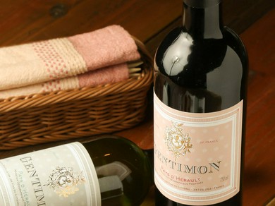 お肉に合わせて選びたい。世界各国から厳選したワイン