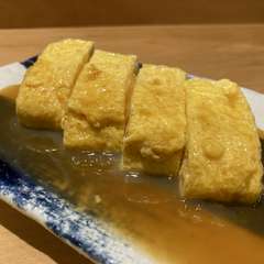 雲丹入り出汁巻き玉子ウニソースがけ