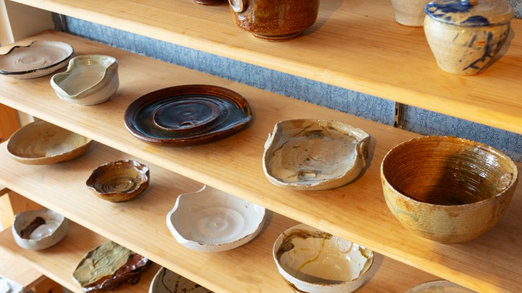 料理を支える「信楽焼」もまた、店主によるこだわりの逸品
