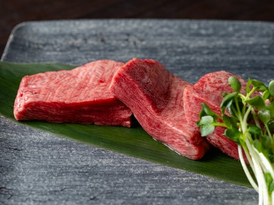 オーダー率約9割の人気メニュー『特製厚切り牛たん』