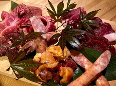 【一番人気★】にくひろ特選10種盛り合せ1958円　歓迎会・宴会