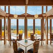 淡路の食と景色を一度に堪能できる、贅沢なくつろぎ空間。大切なお客様に地元の魅力を紹介する、という場面にも活躍してくれます。雄大な自然を間近に、淡路ならではのおもてなしをしてみませんか。