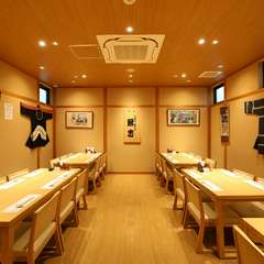 食事だけでなく、日本の歴史や文化に浸れる趣きある空間