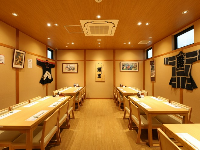 食器・内装にこだわっている