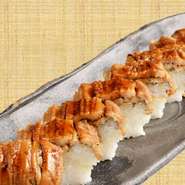 食べたら心を奪われるふわとろ煮穴子寿司。
食事やお土産に◎
ハーフ1078円