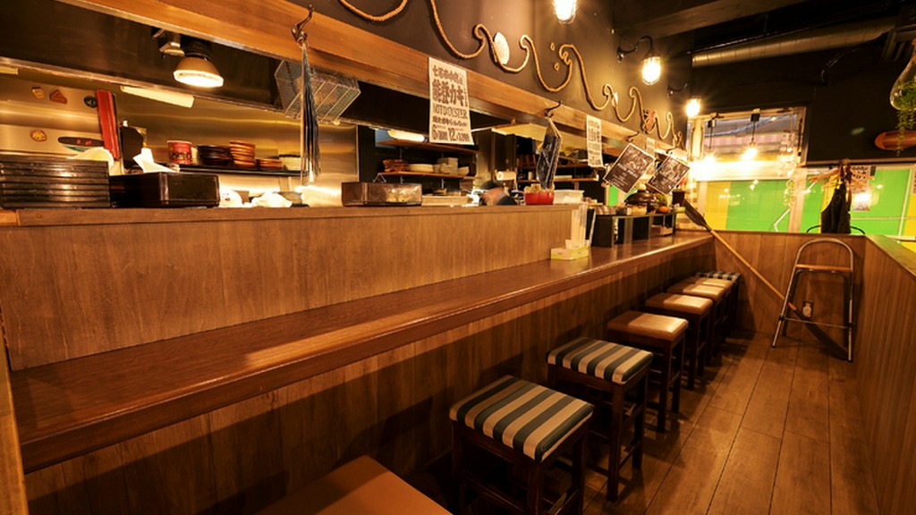 優雅なお一人様に。気軽に足を運びやすい雰囲気の店内