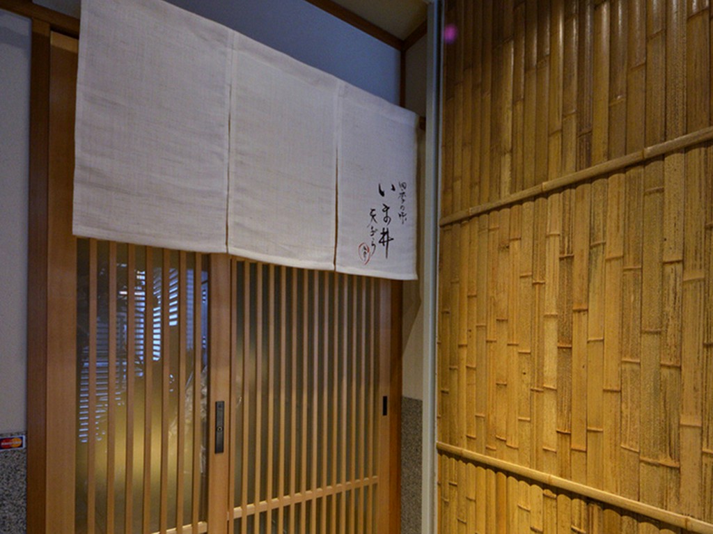 日本橋駅から徒歩5分の四季の味が愉しめる隠れ家