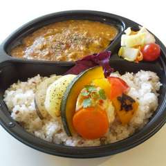 「テイクアウト」カレー弁当